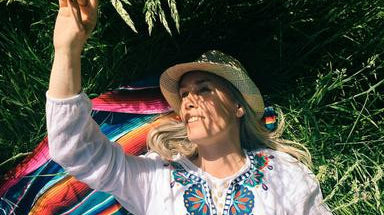 Beauty, Bicycle Baskets and Ferris Bueller - Meet Xanthe B!